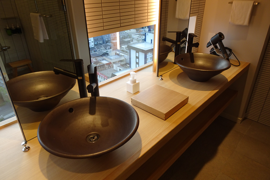 ONSEN RYOKAN 由縁 新宿