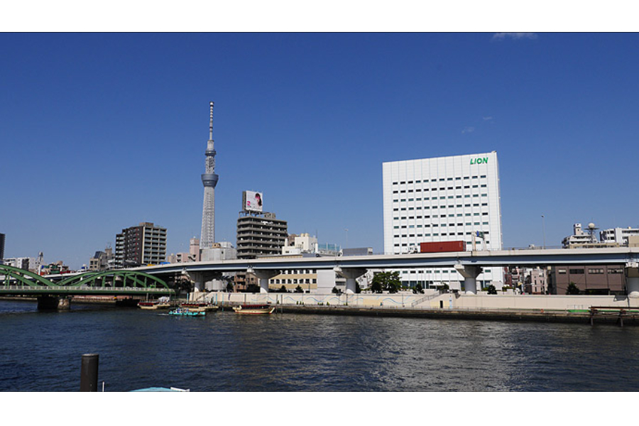 ▲隅田川沿いに出ると「ライオン株式会社」が見えたけれど、