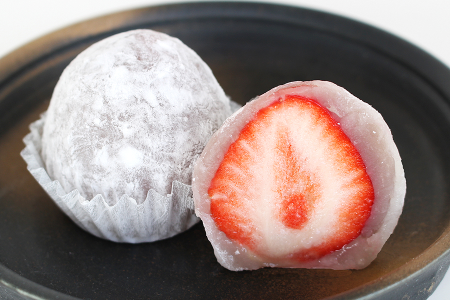 一度は食べたい 高級イチゴ あまおう が絶品な苺大福も 新年に気分を高めてくれるスポット3選 レッツエンジョイ東京 一度は食べたい 高級イチゴ あまおう が絶品な苺大福も 新年に気分を高めてくれるスポット3選 レッツエンジョイ東京