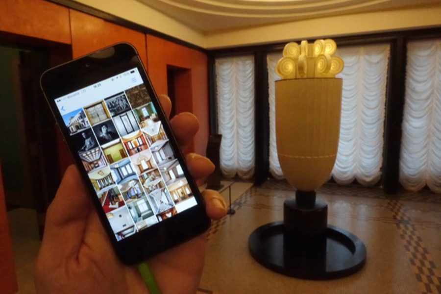 ▲スマホに落としておきたいのが無料アプリ「TOKYO METROPOLITAN ART MUSEUM」。館内には無料Wi-Fiがあるので、現場でも落とせます