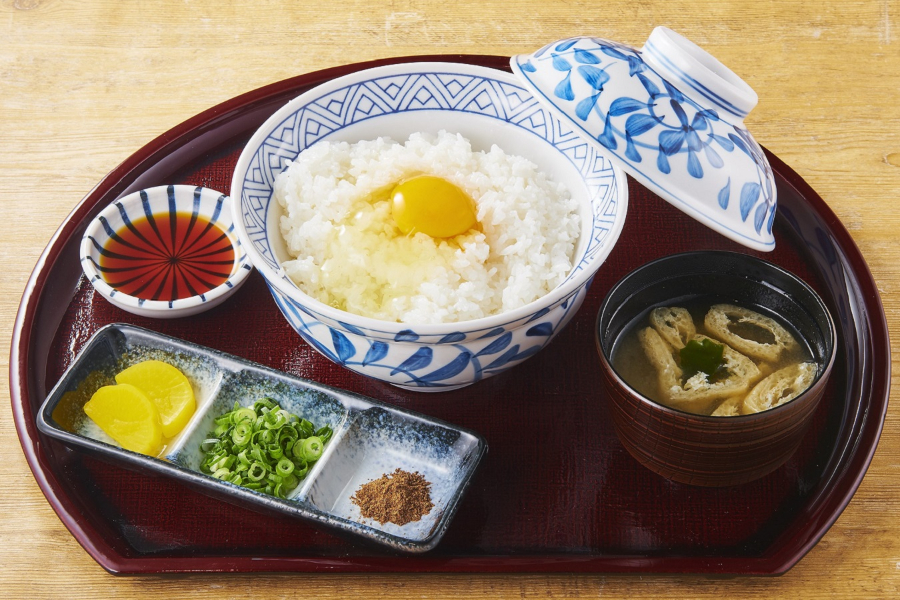 ▲「平飼い新鮮卵のたまごかけご飯」