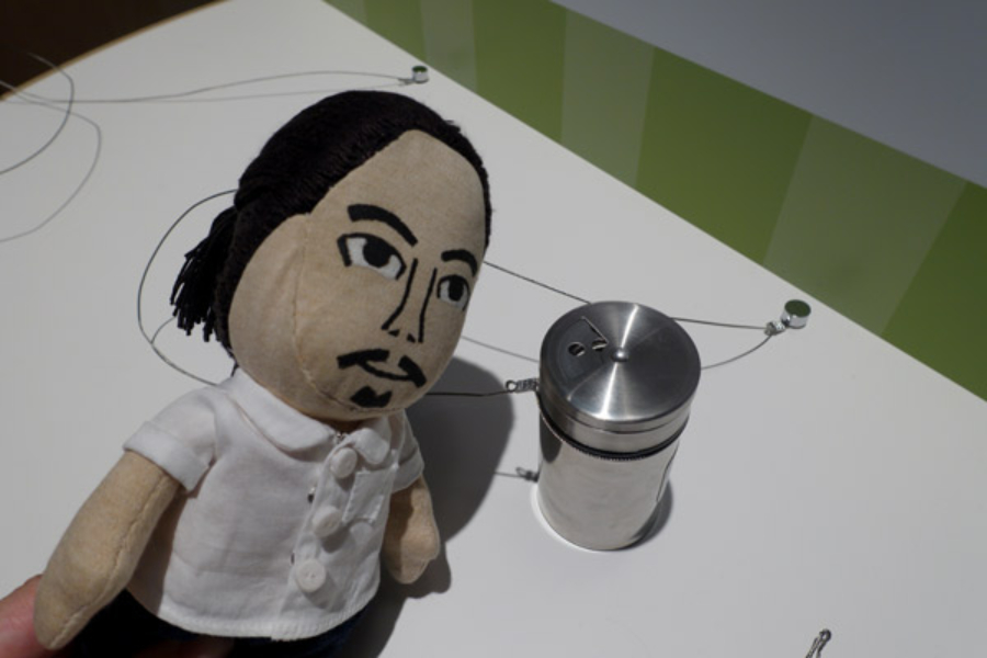 ▲こちらが問題の展示「うんちの匂い」体験。物怖じせず嗅ぐ小学生をおっさんは讃えたい