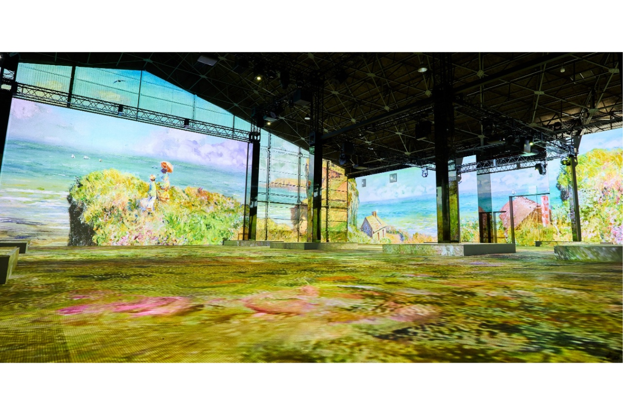 “モネと浮世絵”をテーマにした没入シアター！イマーシブミュージアム「ザ・ムービアム ヨコハマ」で