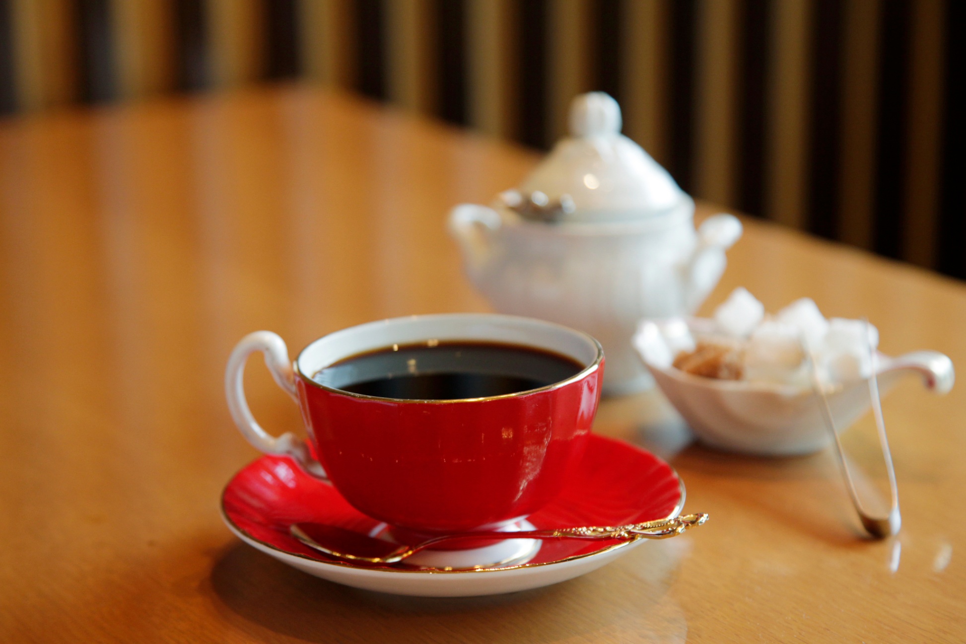 銀座で愛される喫茶店「炭火焙煎珈琲.凛」が銀座3丁目へ移転オープン！