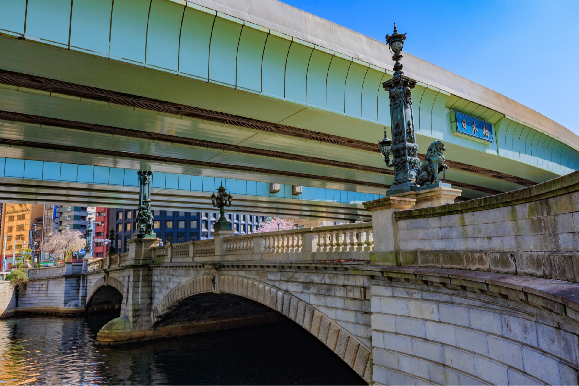 日本橋の定番を巡る。大人のための「半日お散歩コース」