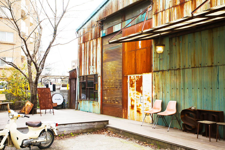 二子玉川 話題の倉庫カフェ カフェ ソウルツリー レッツエンジョイ東京