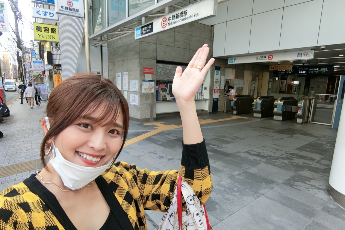 ▲あとから写真を見て、スパイになりきるつもりがこんなに派手な服をチョイスした自分を戒めました