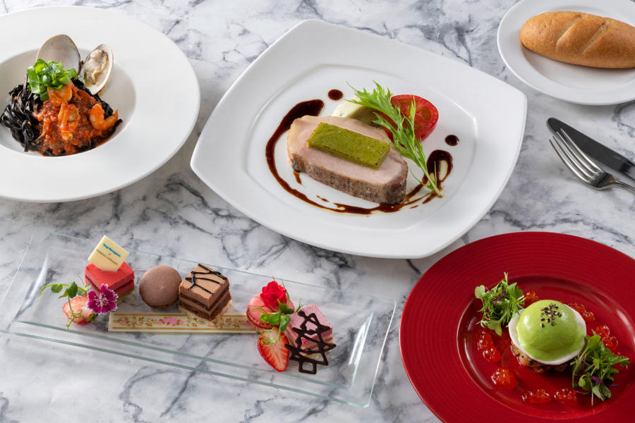 「イーストサイド・カフェ」の「Sadaharu AOKI paris」スペシャルコース