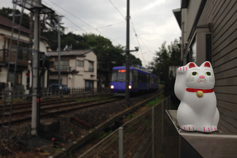 ▲招き猫と世田谷線