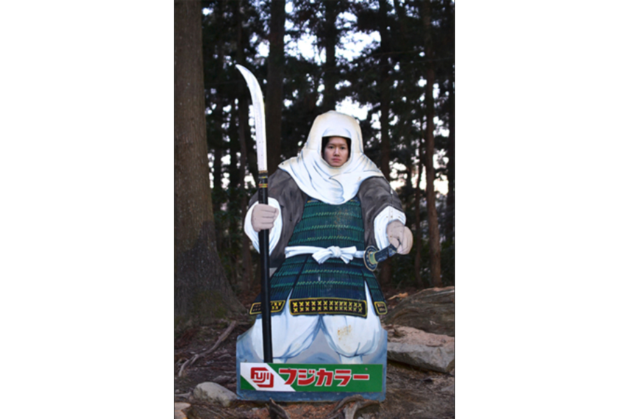 ▲フジカラーの文字も眩しい中尊寺さんの顔ハメ看板。
お寺にも昔から設置されているのだいうことがよくわかります。