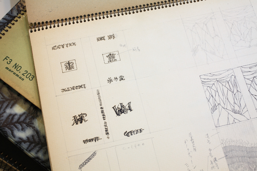 ▲いつもは出していないマッチラベルのスケッチも見せてもらいました。このほかにも沢山の絵を山本さんのお父さんは残していました