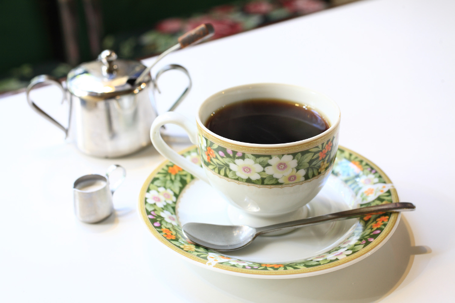 ▲コーヒーはブレンド3種、アメリカン3種の中から、飲みやすい60番ブレンドをセレクト。(430円)