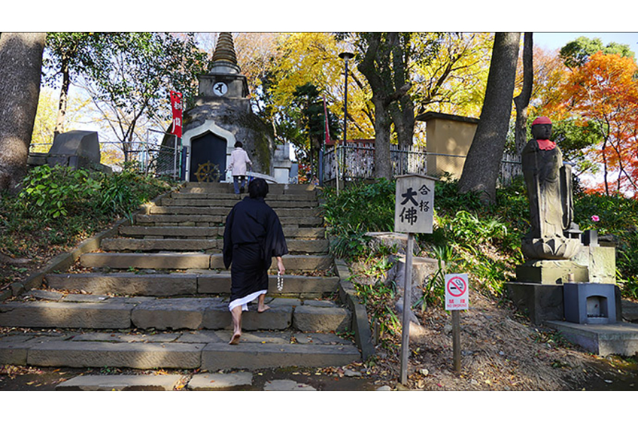 ▲まずは上野の大仏にやってきました