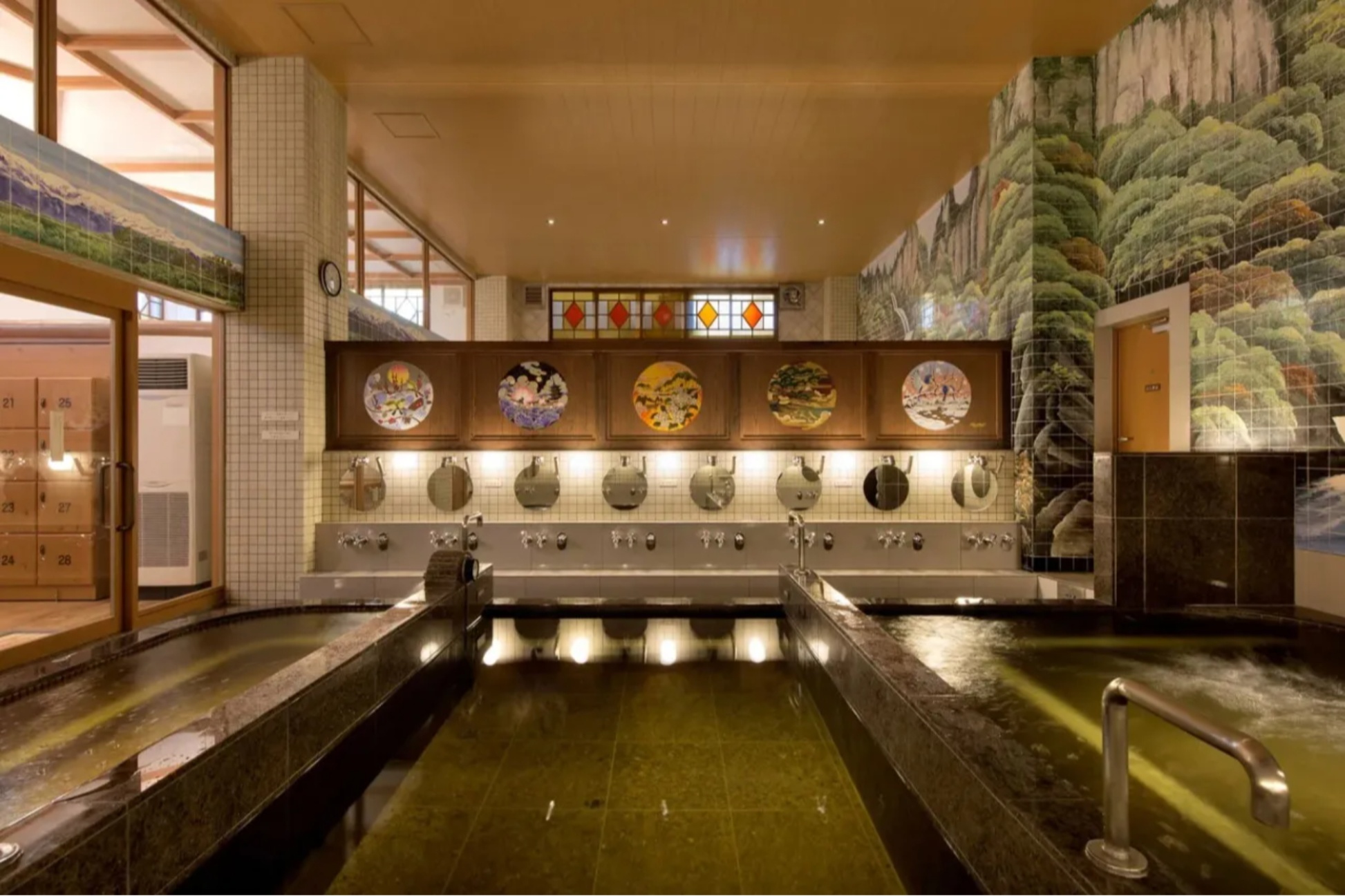 年末年始に行ける！都内・東京近郊「銭湯＆スーパー銭湯」8選【2025-2026】