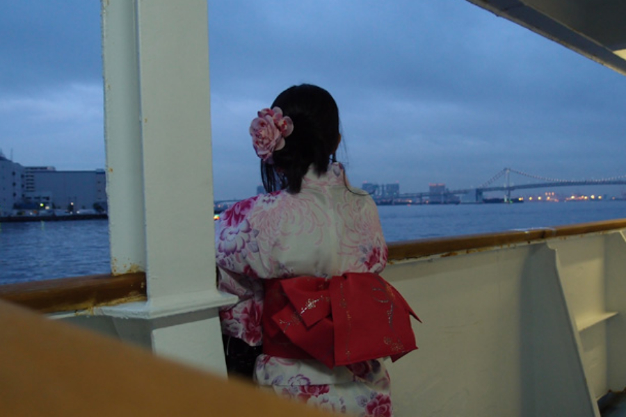 ▲咳をしても一人。「うぇーい」と言っても一人。海を見ても一人