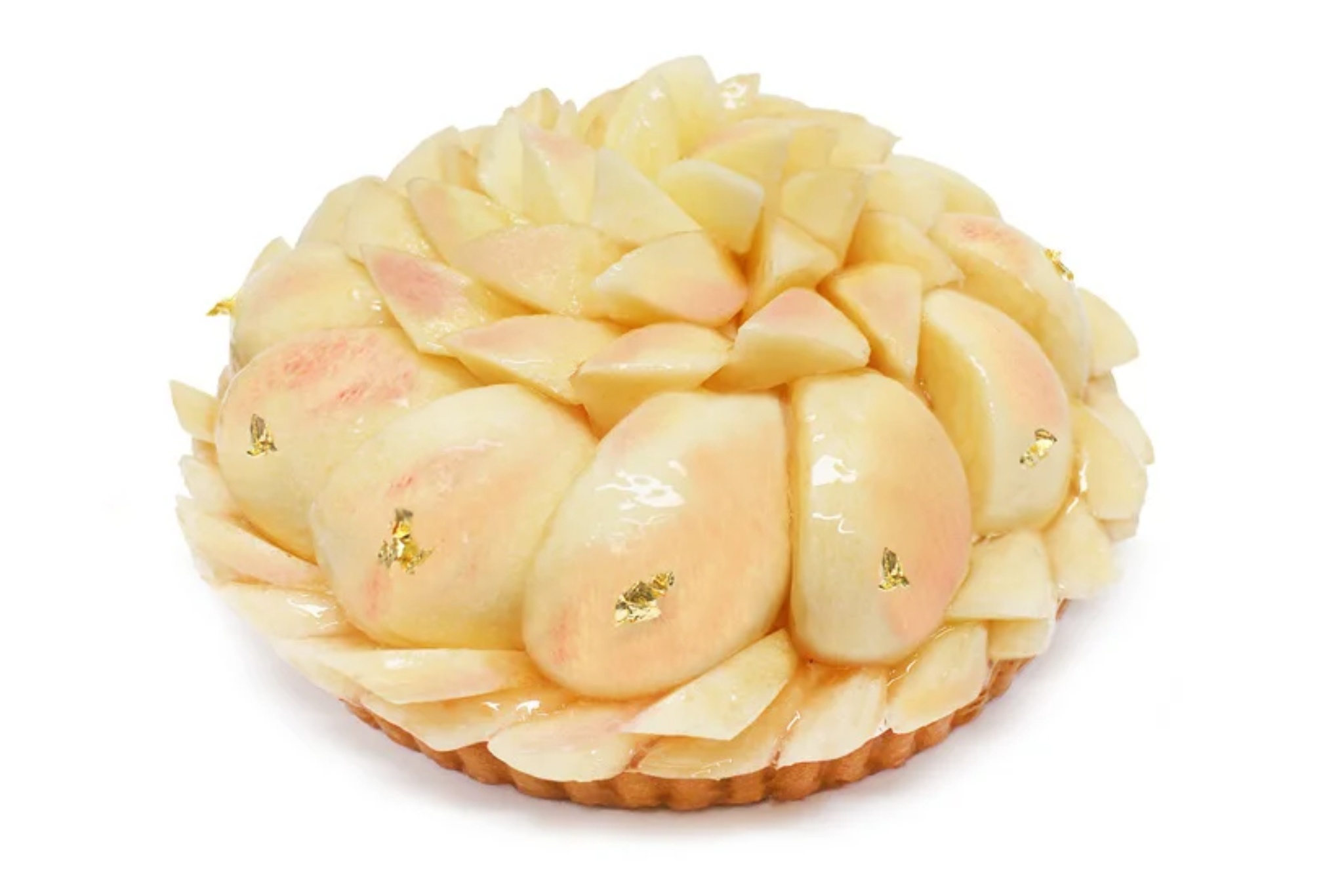 【カフェコムサ】大ぶりの“桃”をたっぷり飾ったケーキが登場！