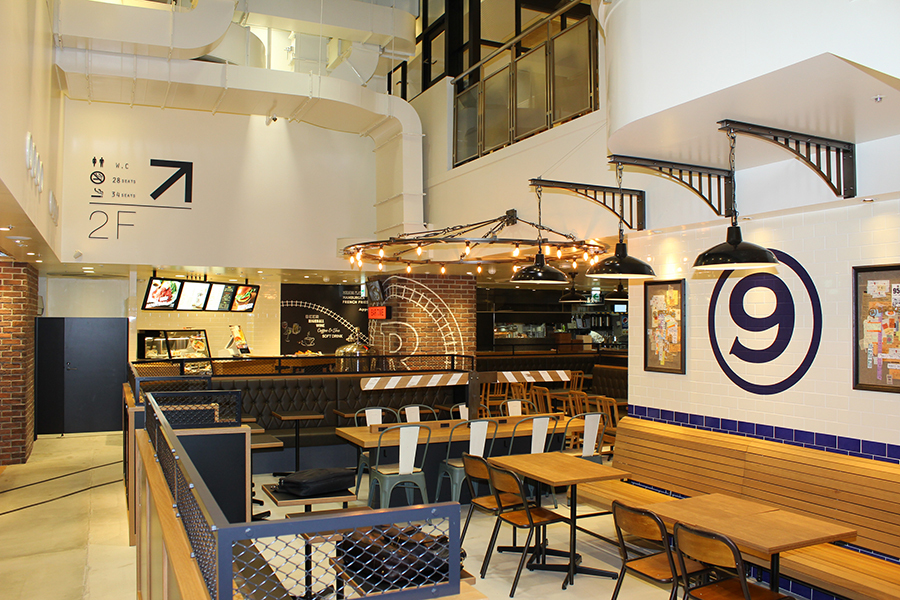 池袋デート 待ち合わせで迷わない 充電ok 駅直結etc 快適に恋人を待てるカフェ3選 レッツエンジョイ東京