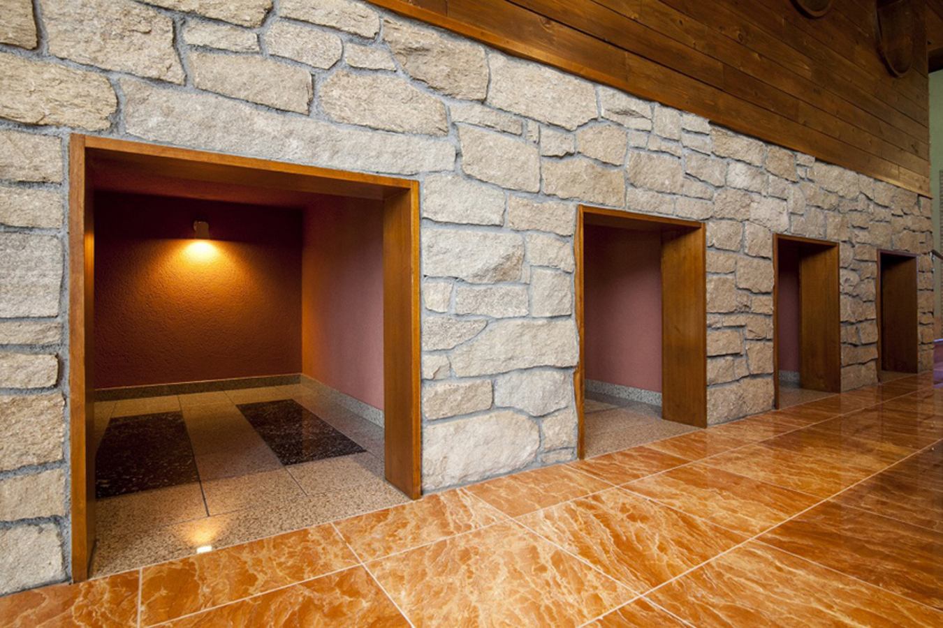 個室あり 岩盤浴カップルシートも人気の 花湯スパリゾート レポ レッツエンジョイ東京