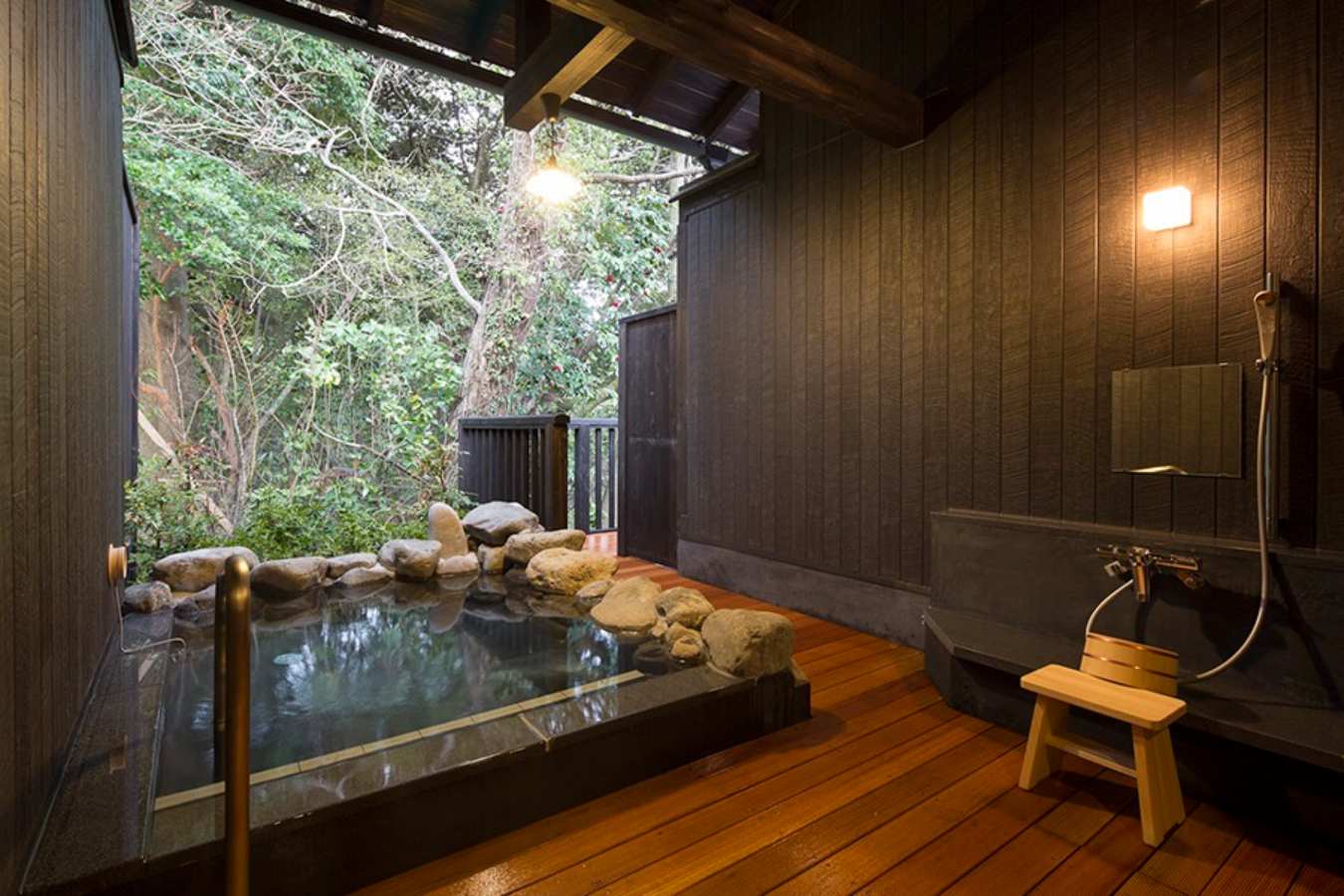 カップルで楽しむ 貸切個室風呂 箱根日帰り温泉5選 レッツエンジョイ東京