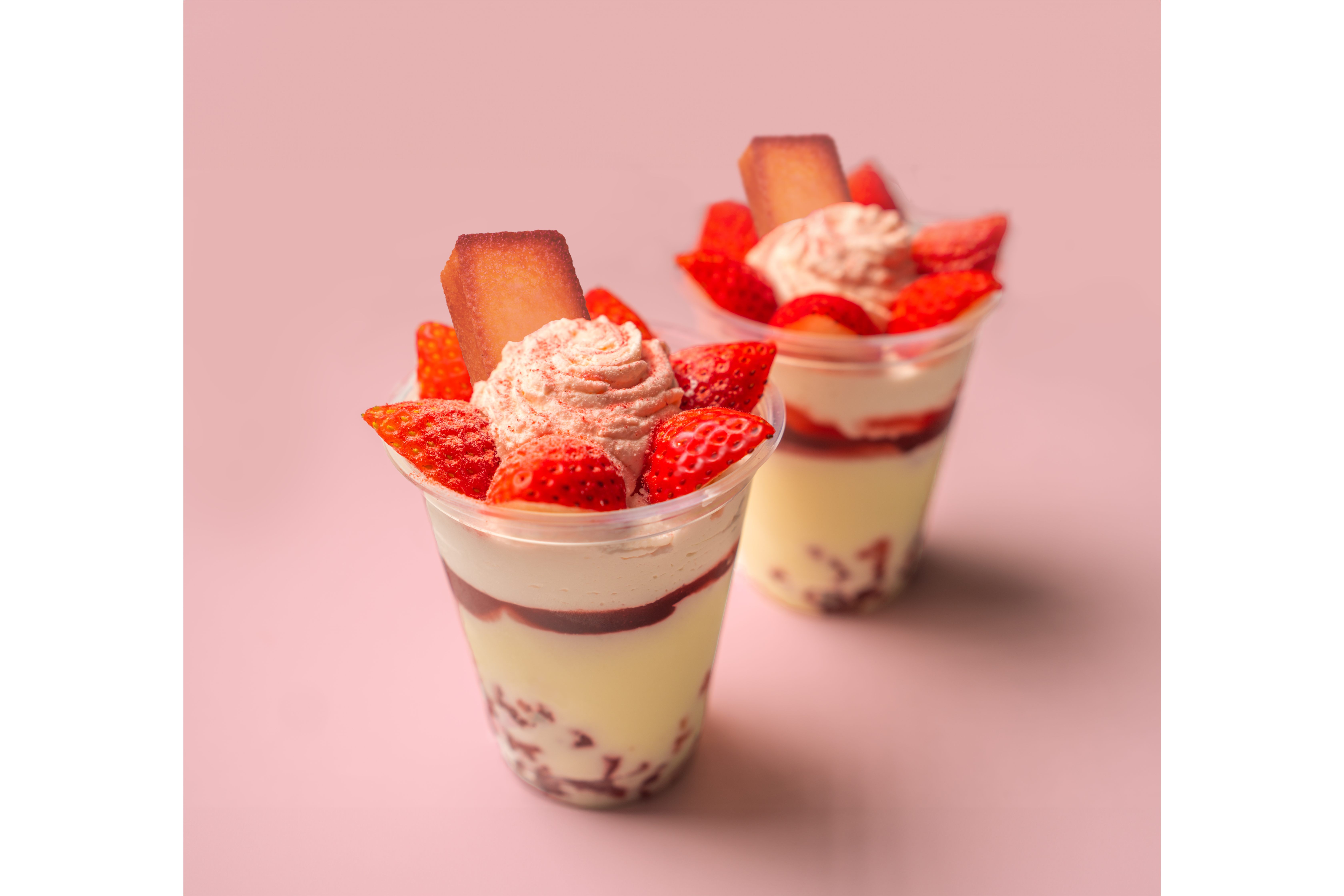 ヨコハマストロベリーフェスティバル2022｜レッツエンジョイ東京