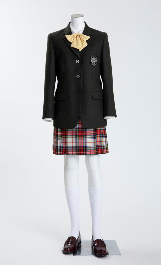 ニッポン制服百年史 女学生服がポップカルチャーになった レッツエンジョイ東京