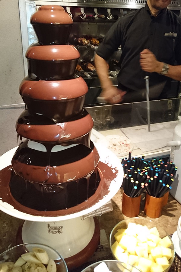 『バッカーナ銀座』チョコレートファウンテン
