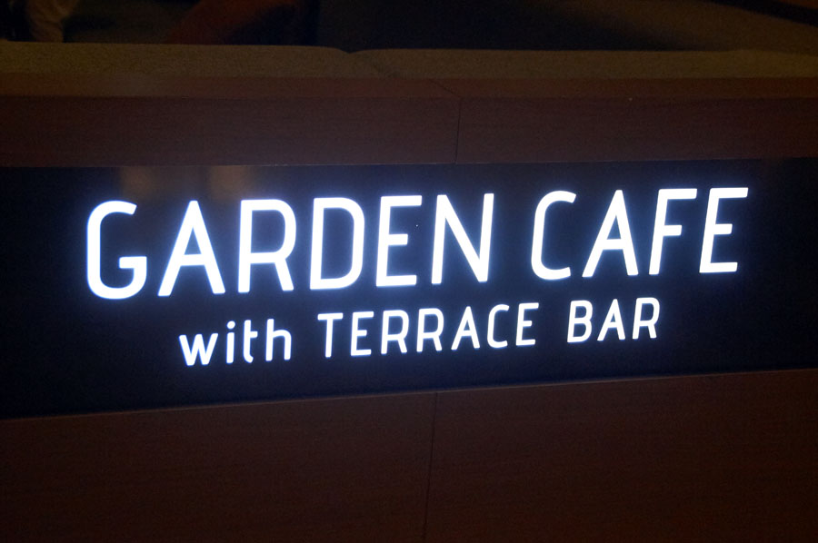 GARDEN CAFE with TERRACE BAR