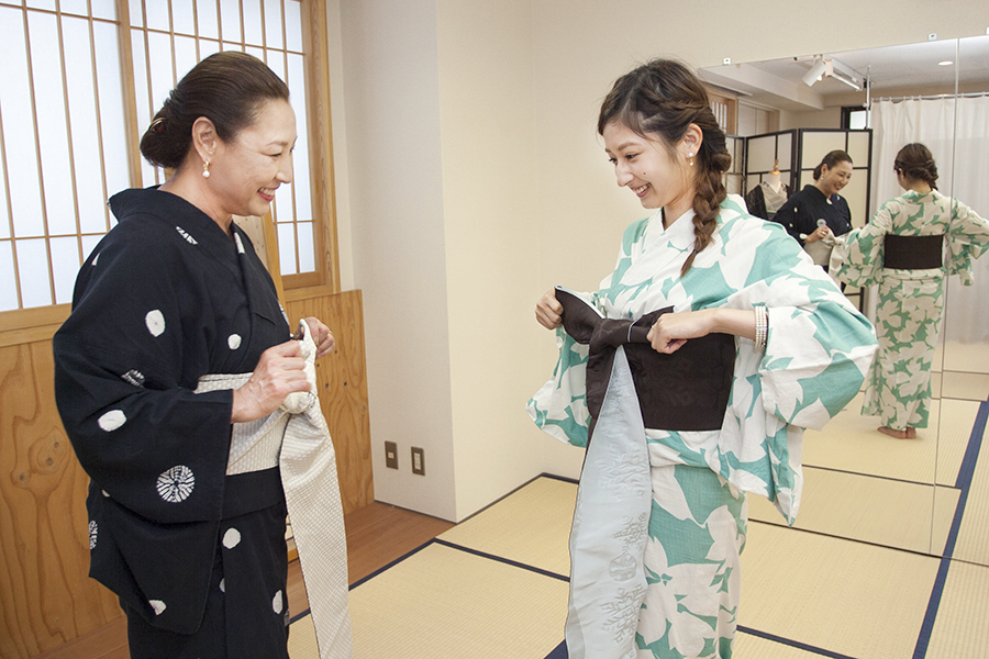 帯結び