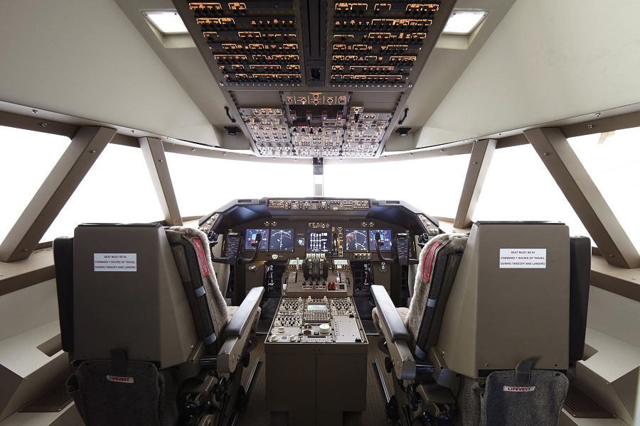 LUXURY FLIGHT