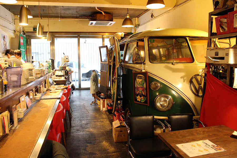 cafe Frangipani 店内