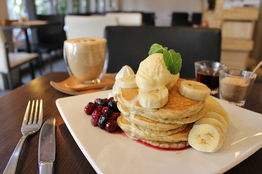 512 CAFE&GRILL 九州パンケーキ ベリー&バナナ
