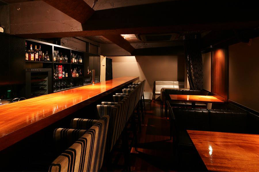 占いカフェ&バー 燦伍 店内
