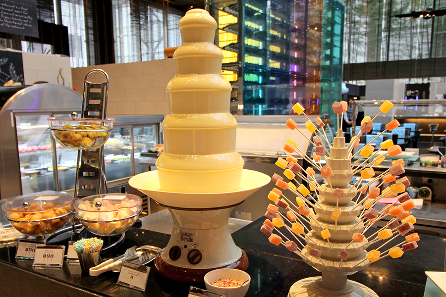 LUXE DINING HAPUNA チョコレートファウンテン