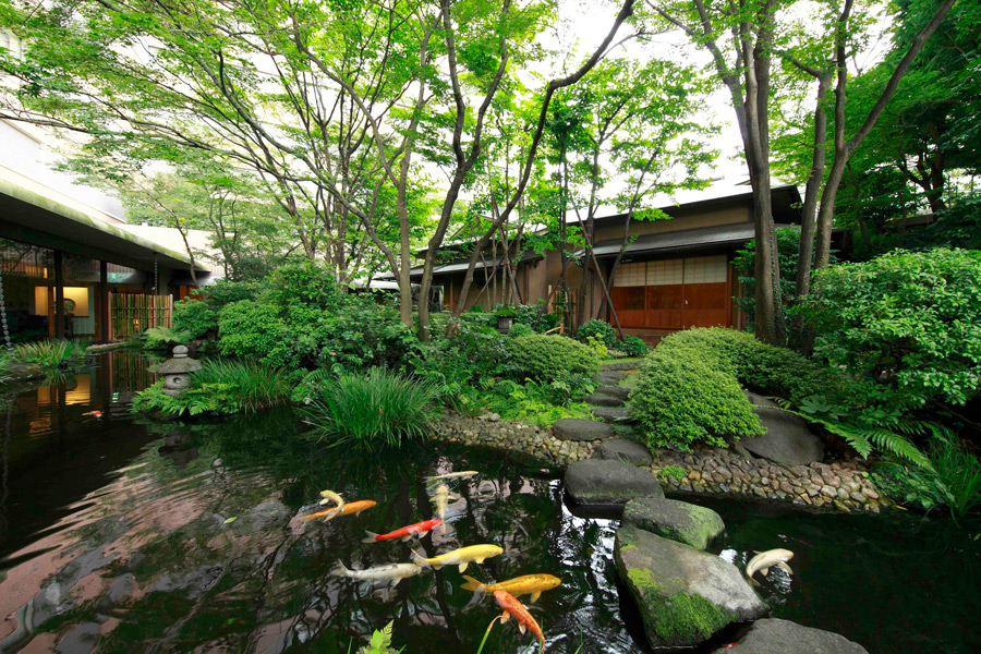 ロイヤルパークホテル 日本庭園