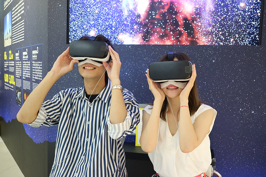 大型望遠鏡のVR