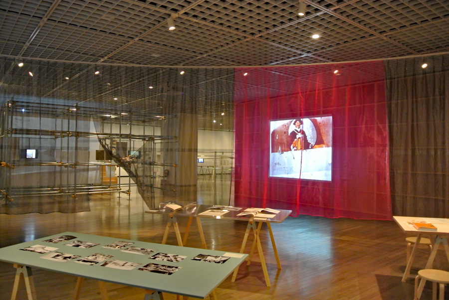 東京国立近代美術館ゴードン・マッタ=クラーク展