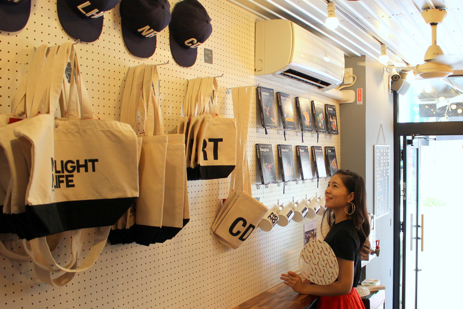stopover tokyo店内
