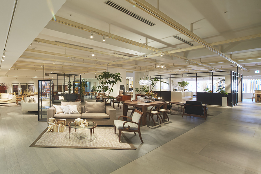 ACTUS 新宿店 店内