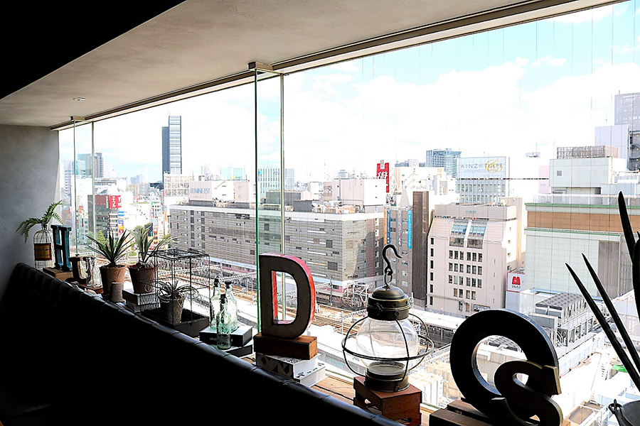 CAFE HUDSON 窓
