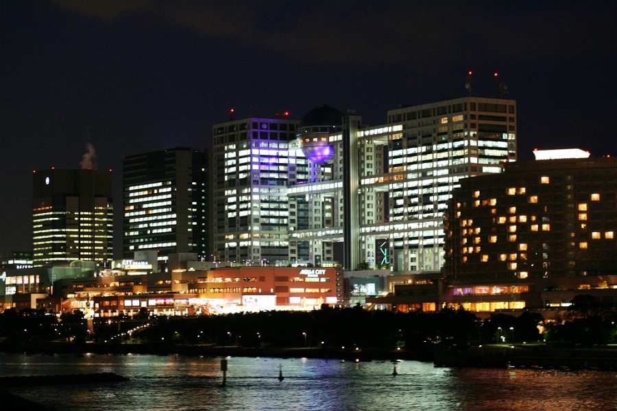 ヴァンテアンクルーズ 夜景