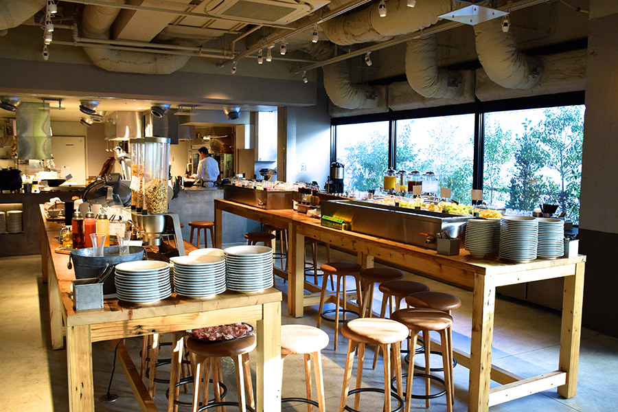 MORETHAN TAPAS LOUNGE 朝食ビュッフェ