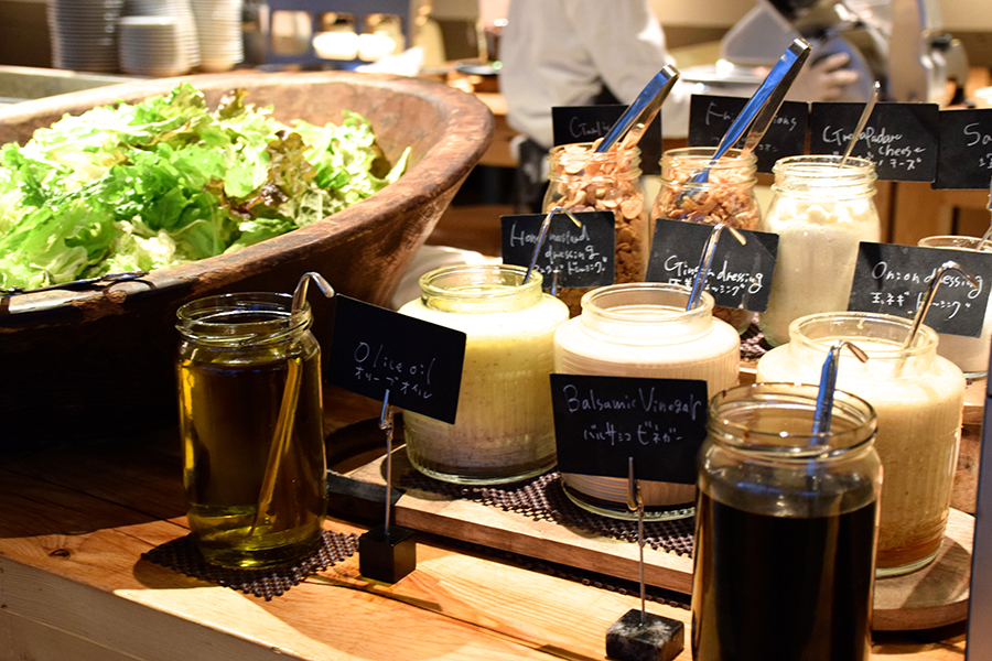 MORETHAN TAPAS LOUNGE ドレッシング