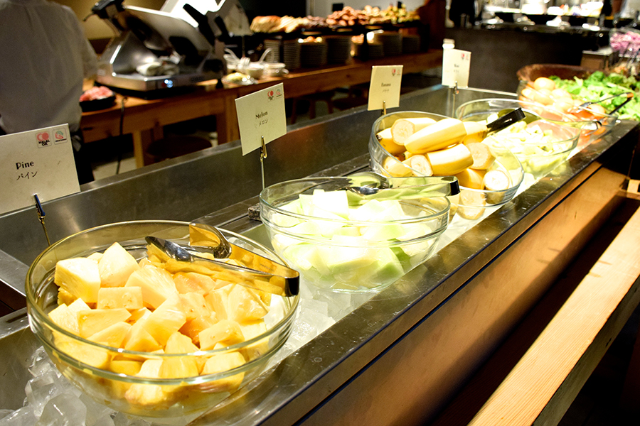 MORETHAN TAPAS LOUNGE フルーツ