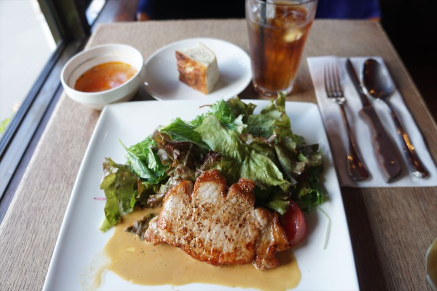 Rue Favart お肉ランチ
