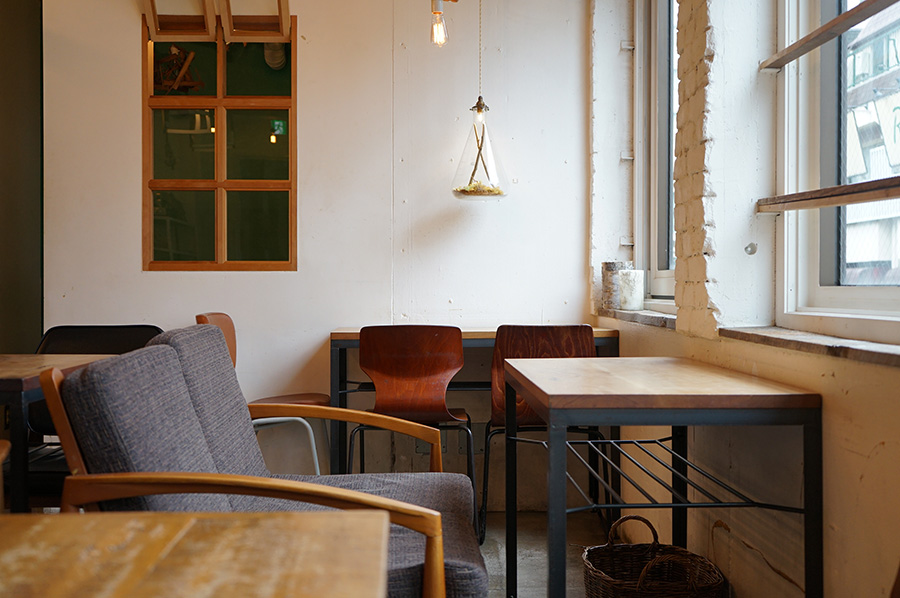 cafe WALL 店内