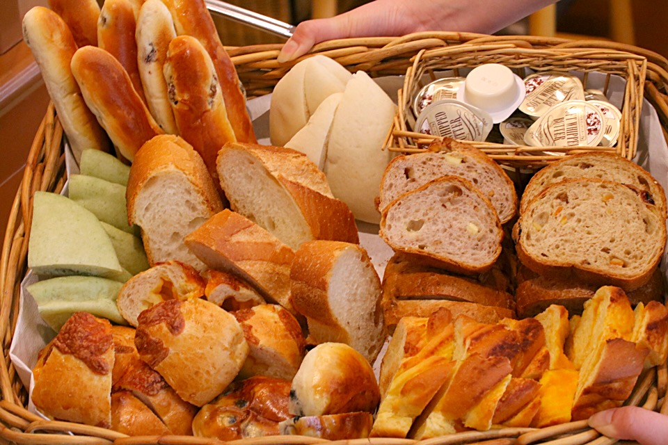 洋食もセットでお得 銀座木村屋 パン食べ放題 レポ レッツエンジョイ東京