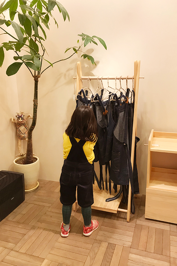 土屋鞄製作所童具店・中目黒内観