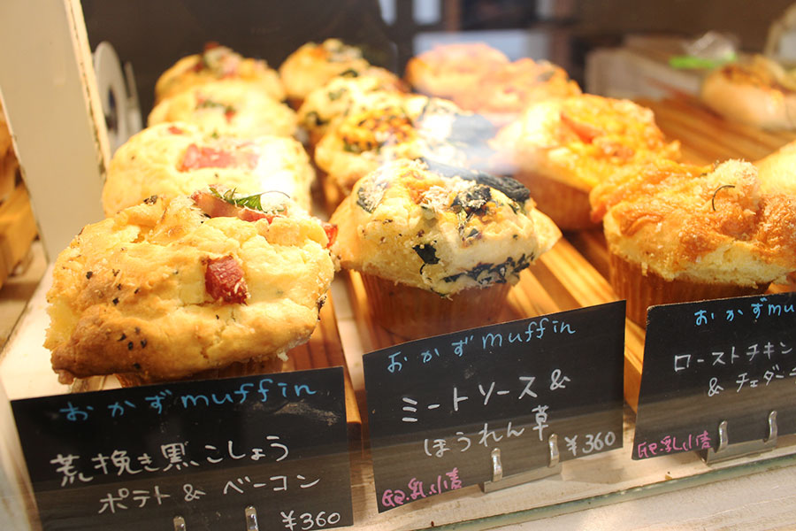 カリッふわっ 焼きたてマフィンの週替りレシピは延べ900種 専門店の 一期一会 な味は毎日通いたくなるおいしさだった レッツエンジョイ東京
