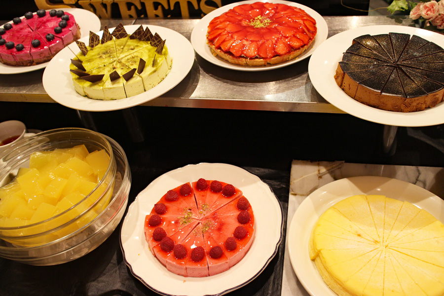 新宿 1 0円でケーキバイキング 手作りスイーツ 料理が食べ放題 レッツエンジョイ東京