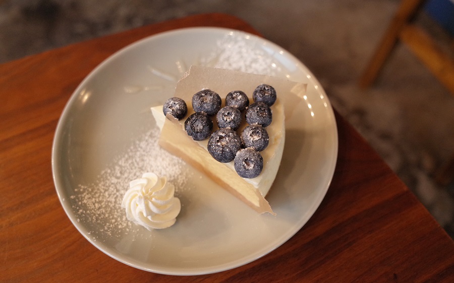 有名ブランド オレオの生クリームチーズケーキ12cmホール Cafe The Sun Lives Here 送料無料 Rmladv Com Br
